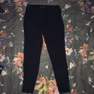 Black Abercrombie & Fitch leggings with zippers